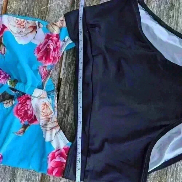 NWT cupshe cutout blue floral one piece swim suit size small - Picture 4 of 4